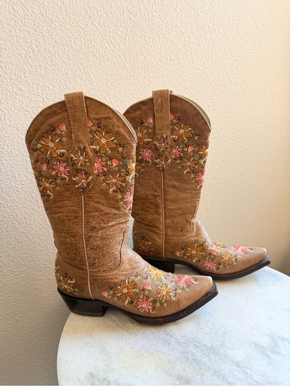 King Exotic Women’s Volcano Oryx Leather Snip Toe Floral Embroidered Cowgirl Boo
